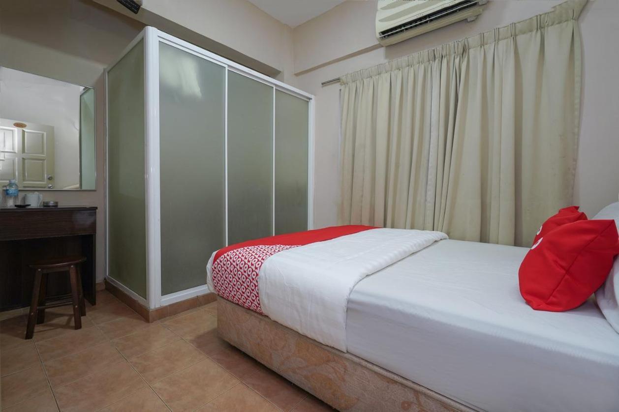 Hotel 91 Kajang Town Kültér fotó